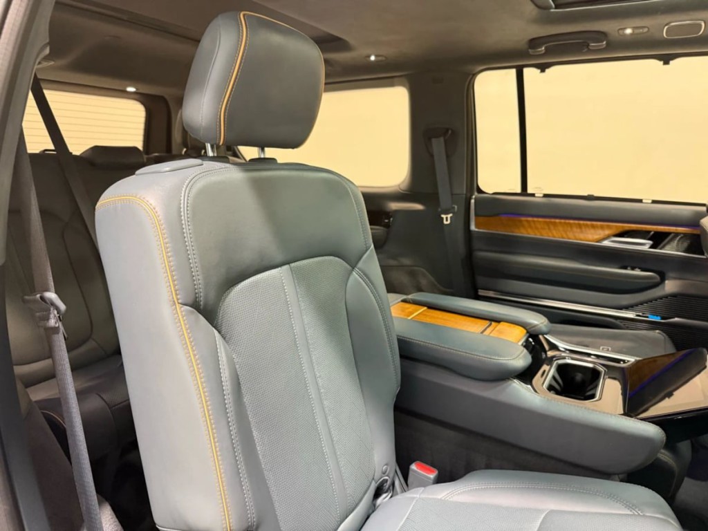 2022 Jeep Grand Cherokee Image 31