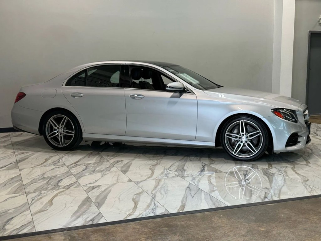 2017 Mercedes-Benz E-Class Image 5