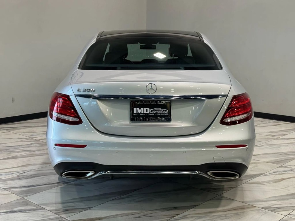 2017 Mercedes-Benz E-Class Image 7