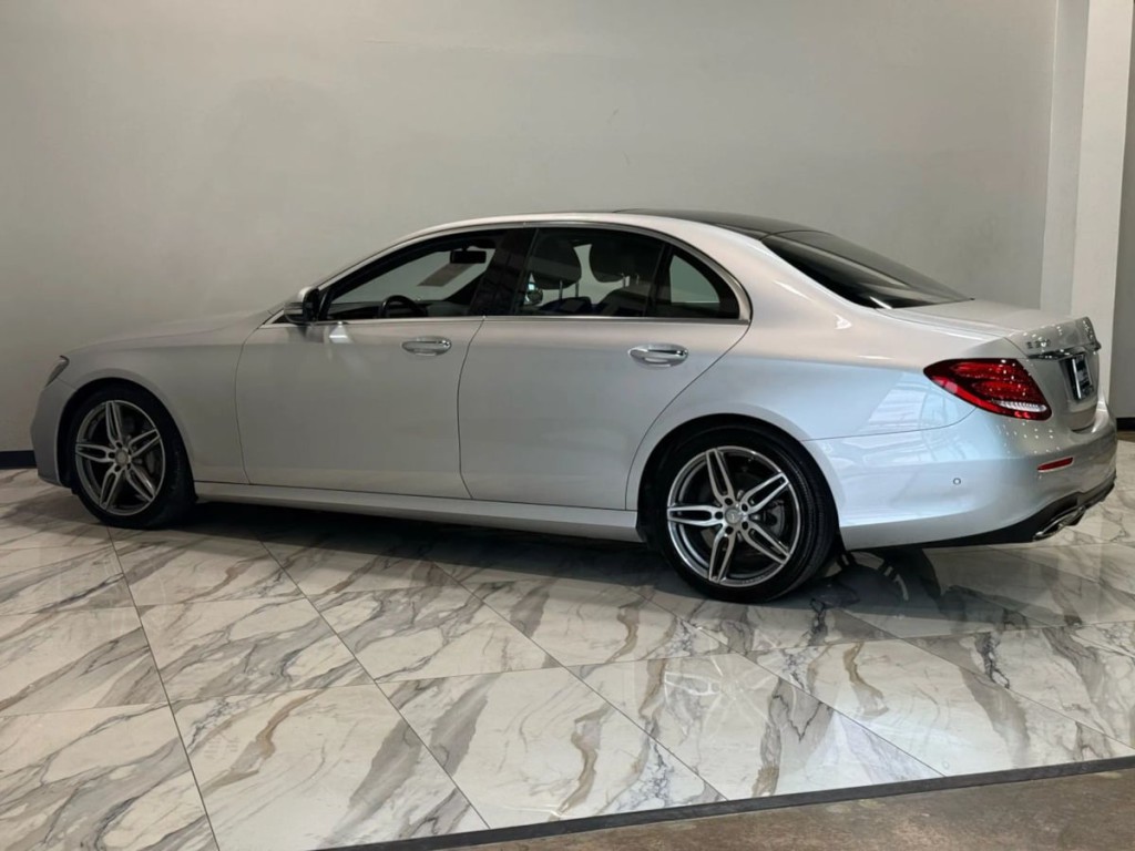 2017 Mercedes-Benz E-Class Image 9