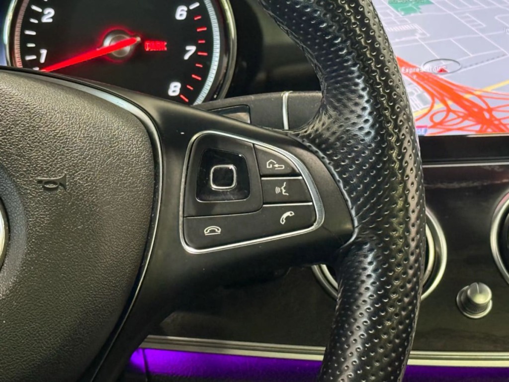 2017 Mercedes-Benz E-Class Image 17