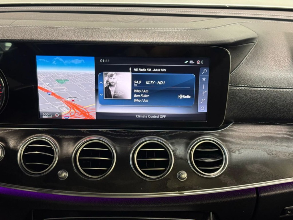 2017 Mercedes-Benz E-Class Image 21