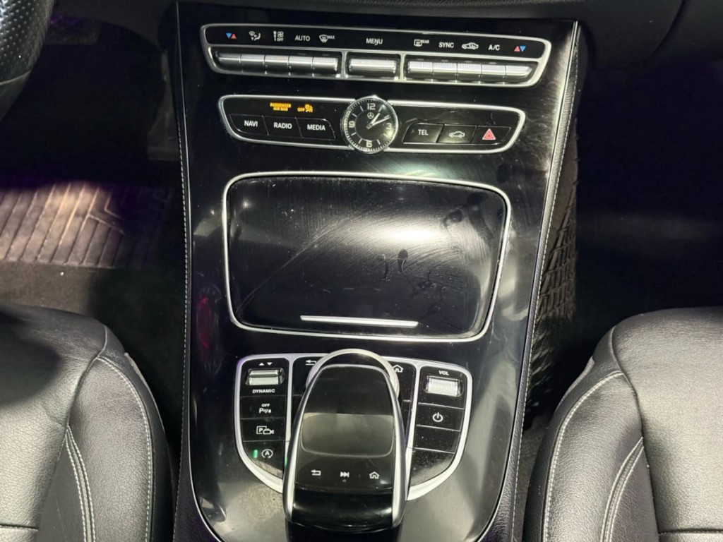 2017 Mercedes-Benz E-Class Image 22