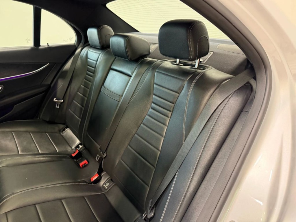 2017 Mercedes-Benz E-Class Image 25