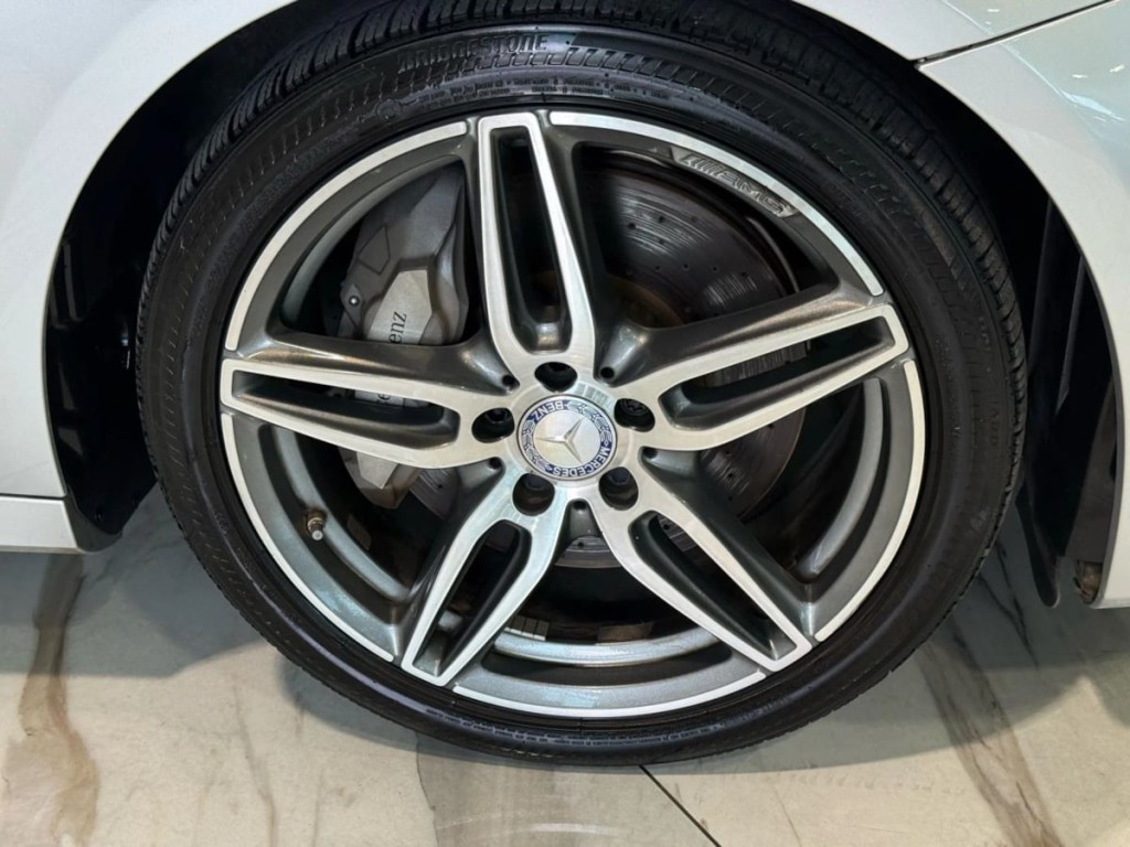 2017 Mercedes-Benz E-Class Image 33