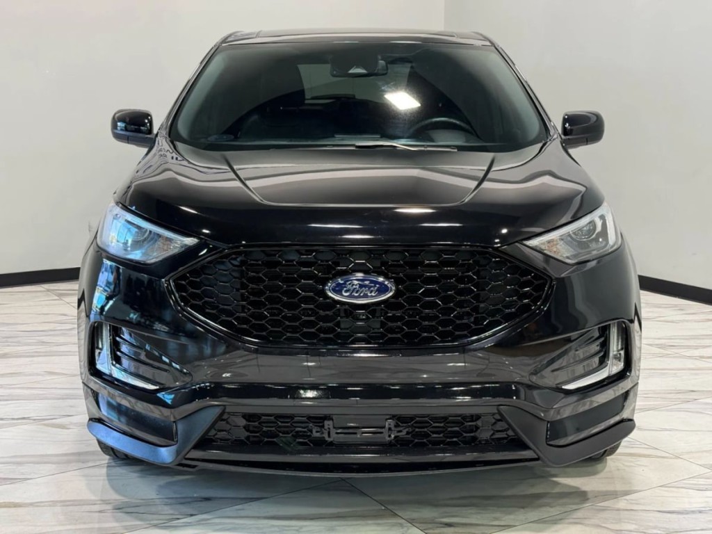 2022 Ford Edge Image 3
