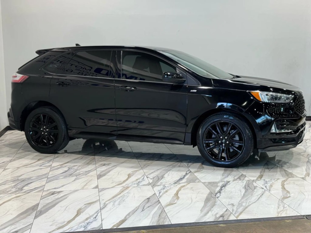 2022 Ford Edge Image 5