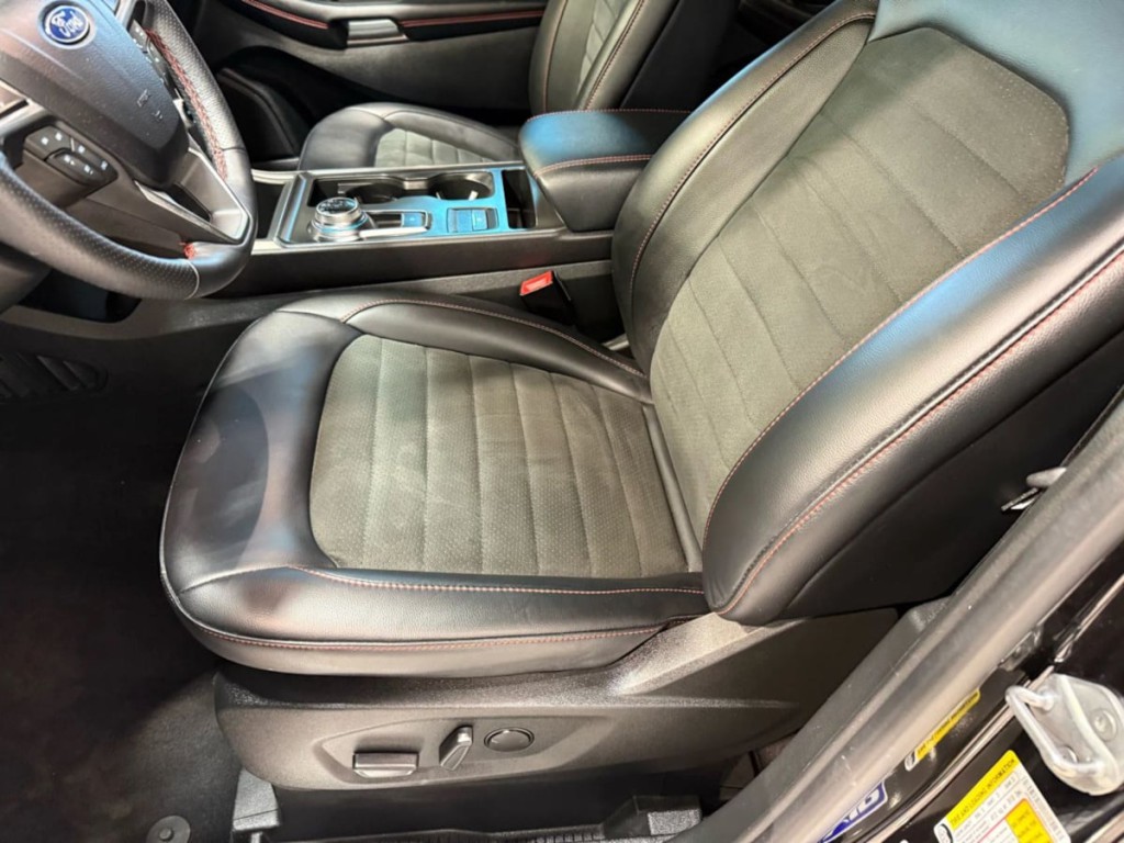 2022 Ford Edge Image 20