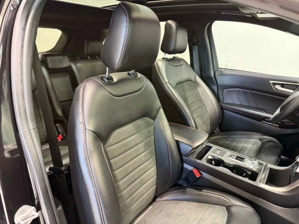 2022 Ford Edge Image 23