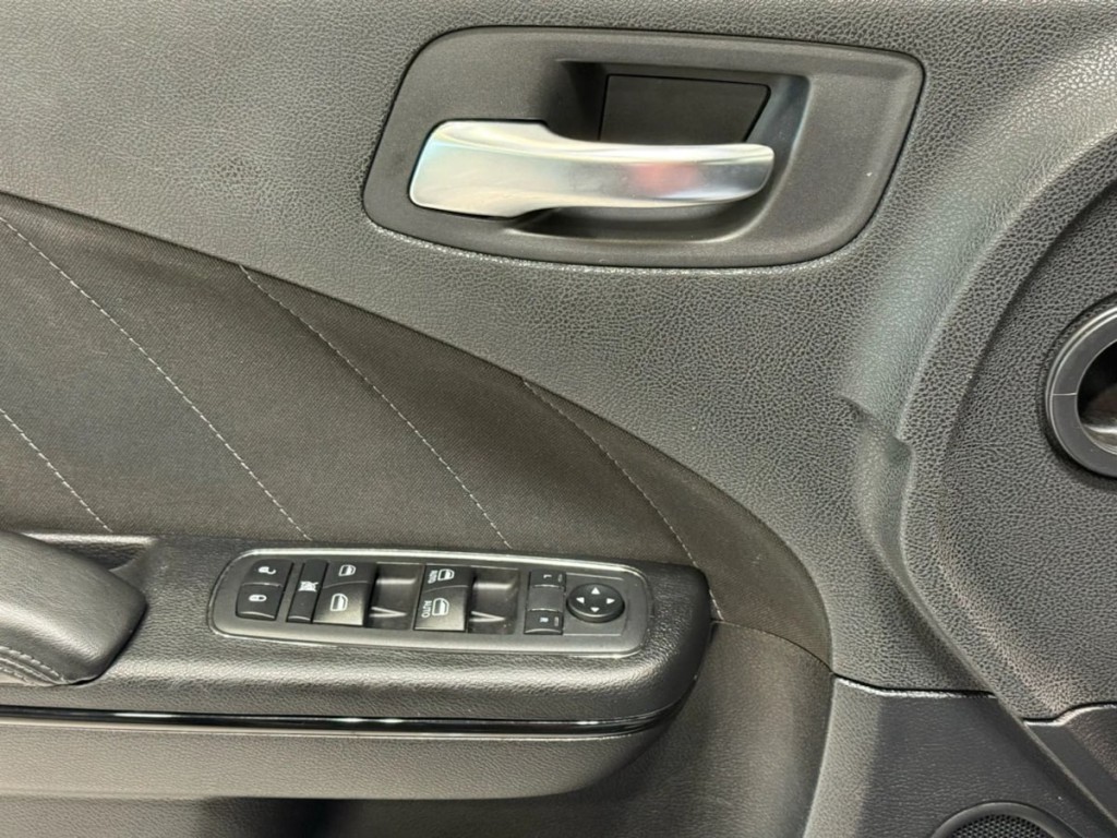 2019 Dodge Charger Image 11