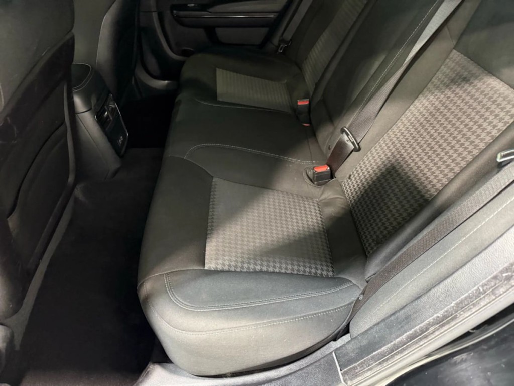 2019 Dodge Charger Image 24