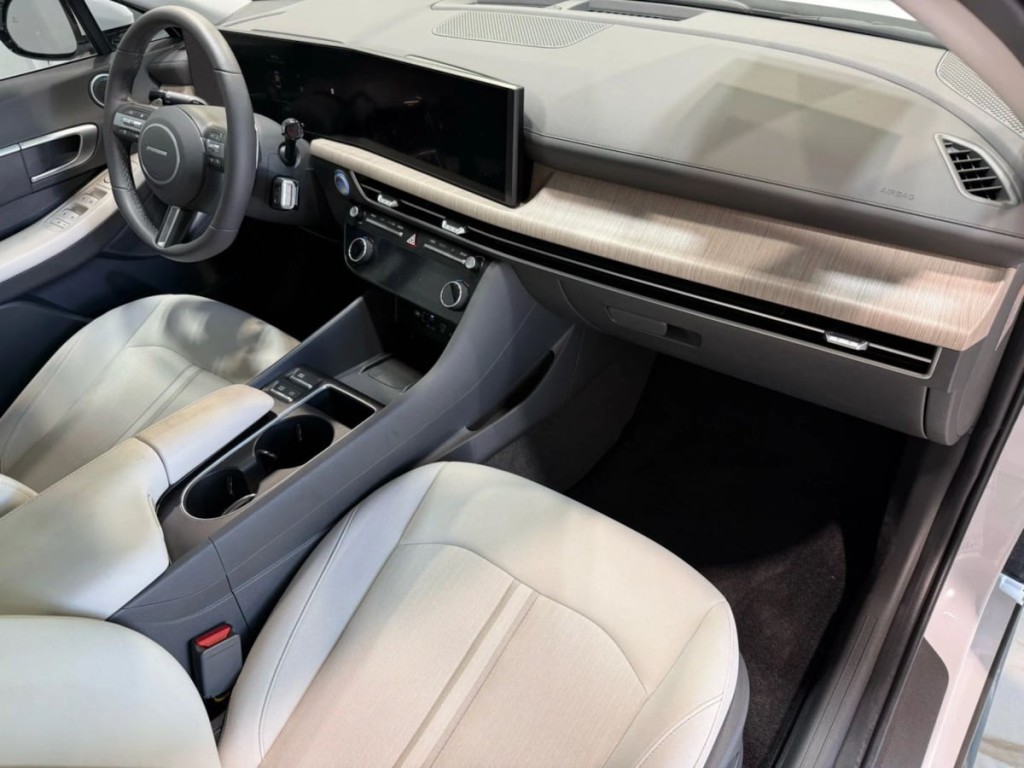2025 Hyundai Sonata Image 27
