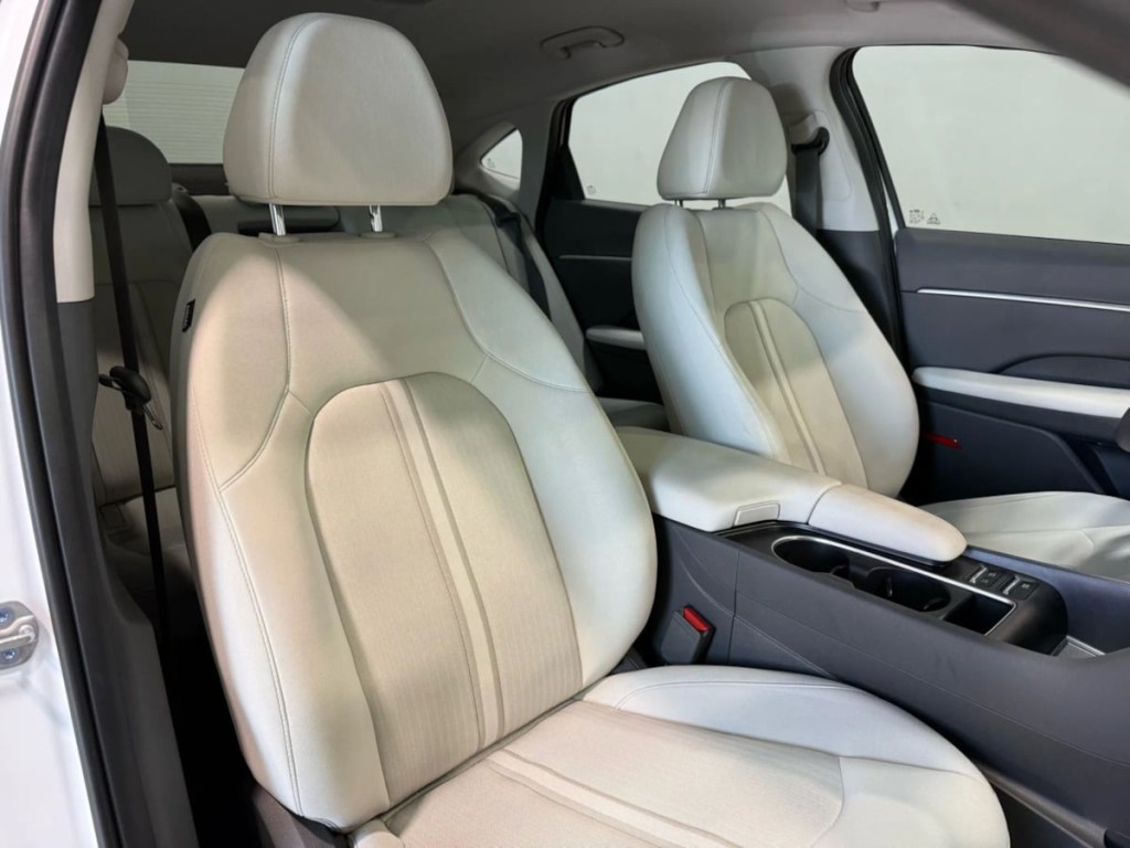 2025 Hyundai Sonata Image 28