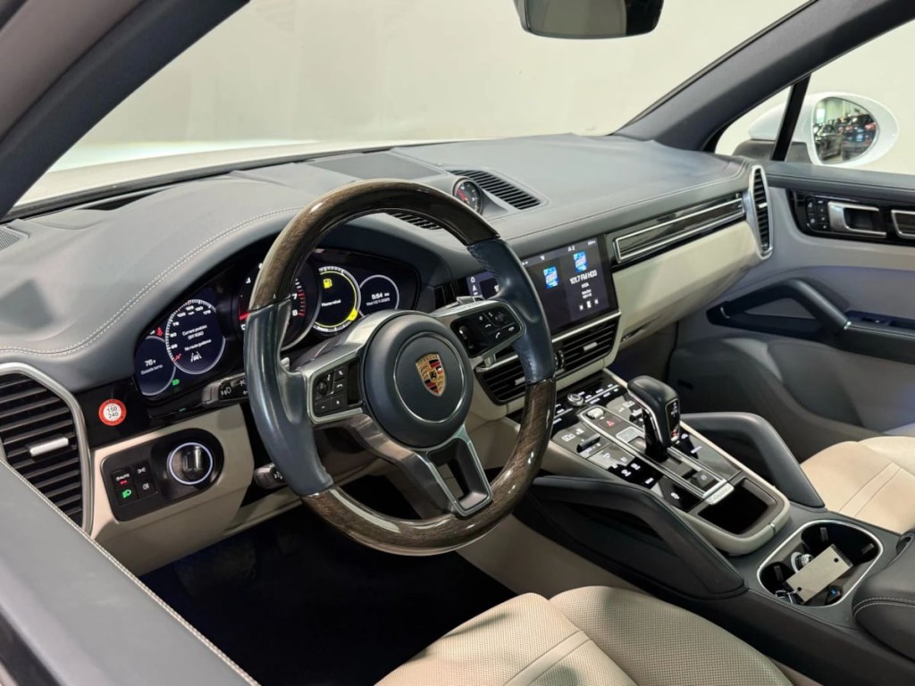 2019 Porsche Cayenne Image 12