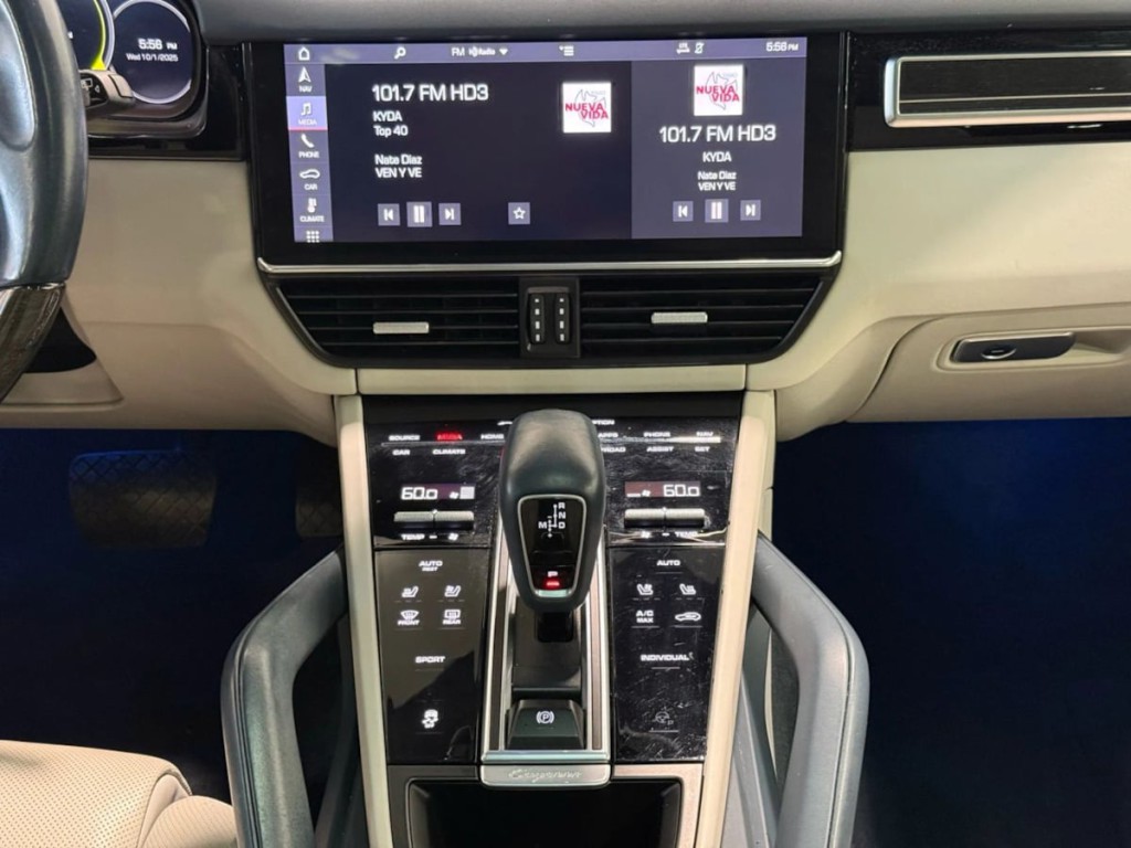 2019 Porsche Cayenne Image 20