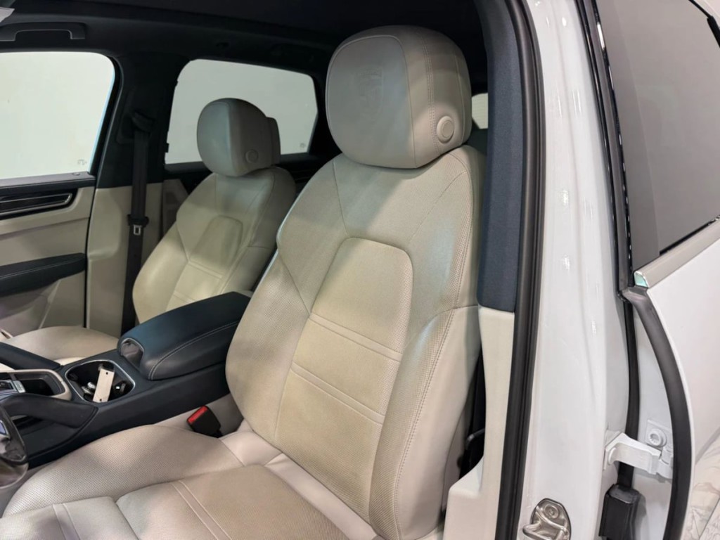 2019 Porsche Cayenne Image 22