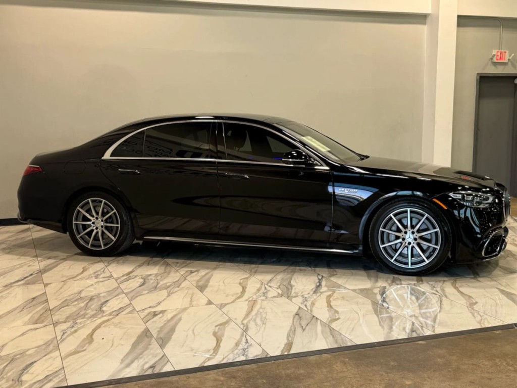2024 Mercedes-Benz AMG S 63 E Image 5
