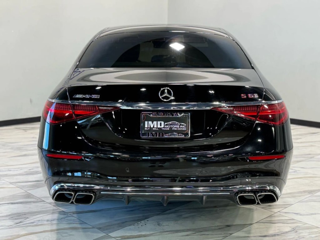 2024 Mercedes-Benz AMG S 63 E Image 7