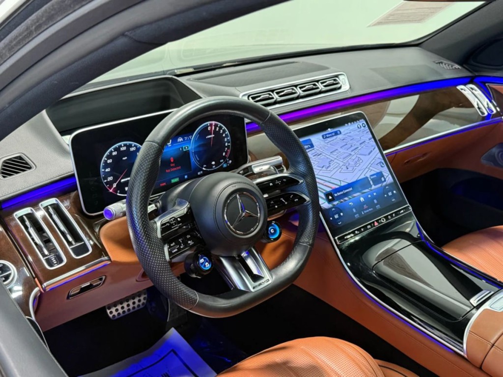 2024 Mercedes-Benz AMG S 63 E Image 14