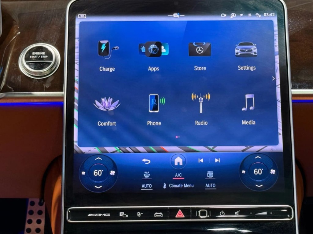 2024 Mercedes-Benz AMG S 63 E Image 21