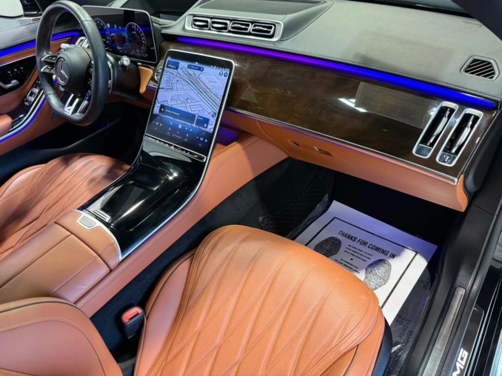 2024 Mercedes-Benz AMG S 63 E Image 27