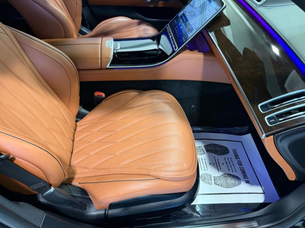 2024 Mercedes-Benz AMG S 63 E Image 29