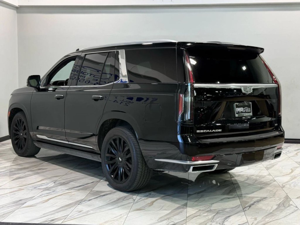 2021 Cadillac Escalade Image 8