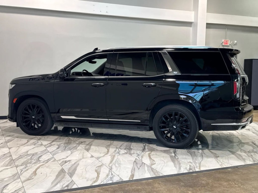 2021 Cadillac Escalade Image 9