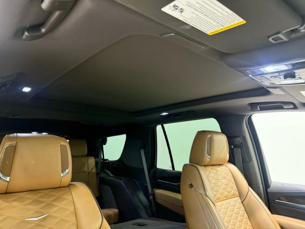 2021 Cadillac Escalade Image 33