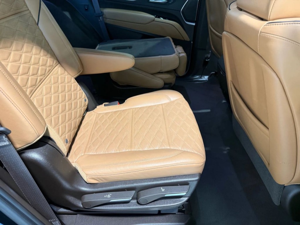 2021 Cadillac Escalade Image 35