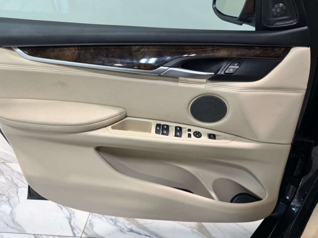 2015 BMW X5 Image 11