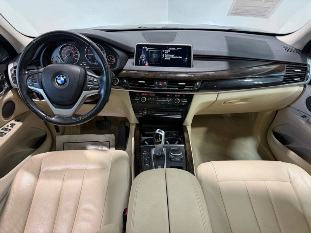 2015 BMW X5 Image 14