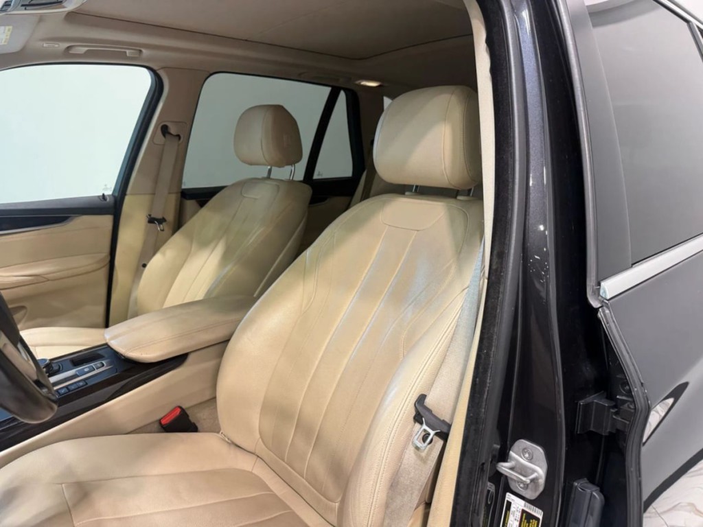 2015 BMW X5 Image 23