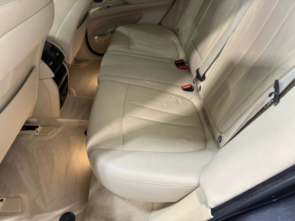 2015 BMW X5 Image 26