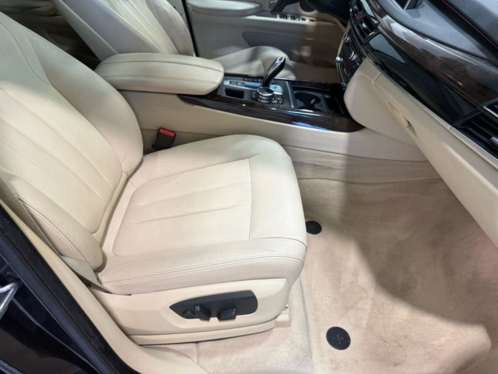 2015 BMW X5 Image 29