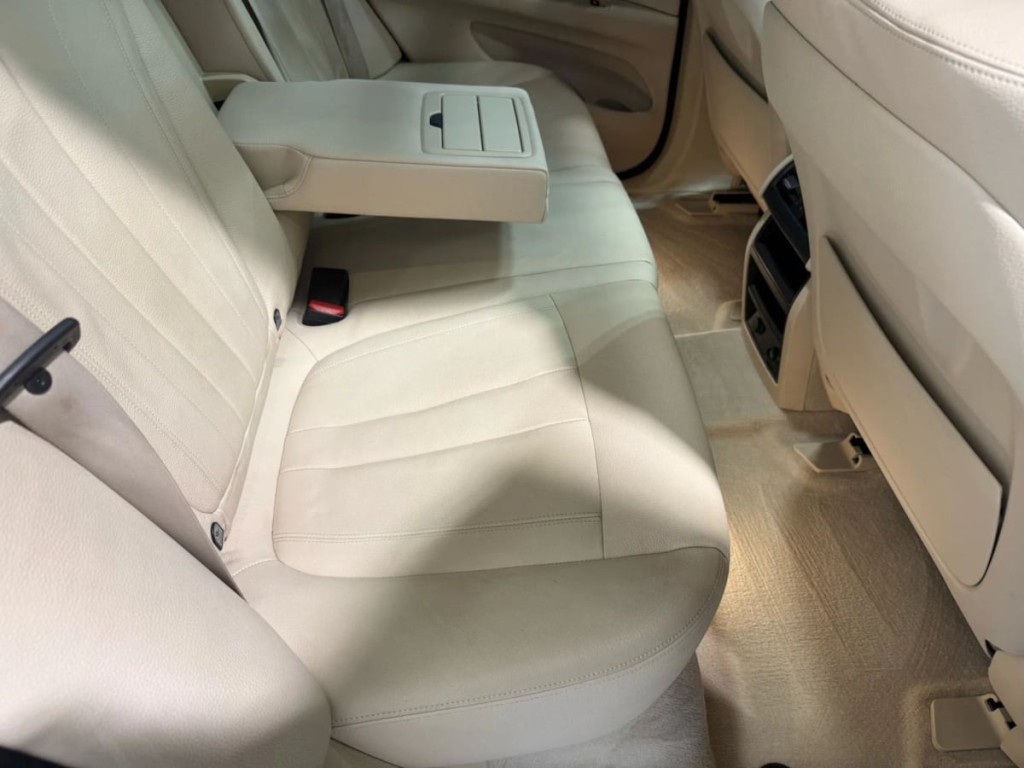 2015 BMW X5 Image 32
