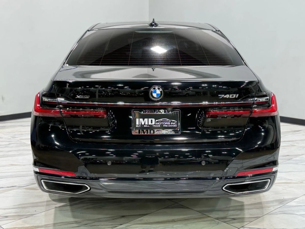 2020 BMW 7 Series Image 7
