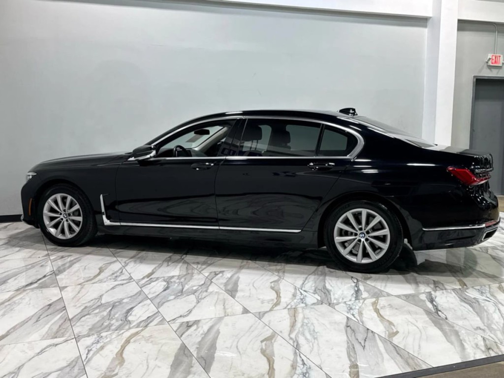 2020 BMW 7 Series Image 9