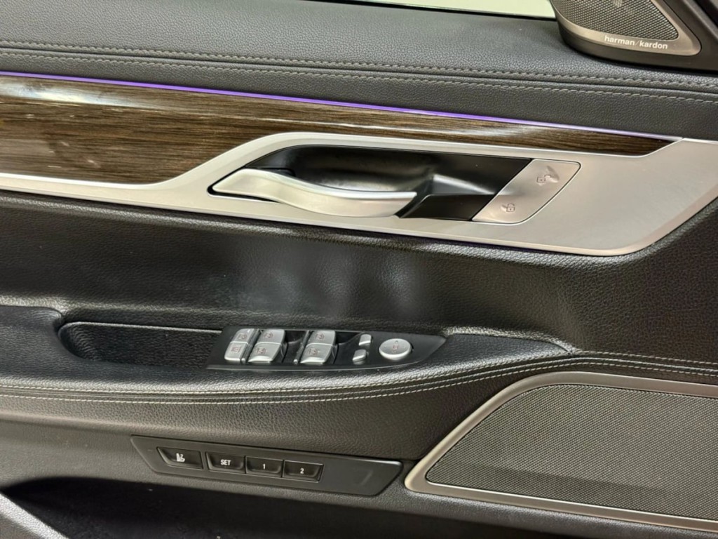 2020 BMW 7 Series Image 12
