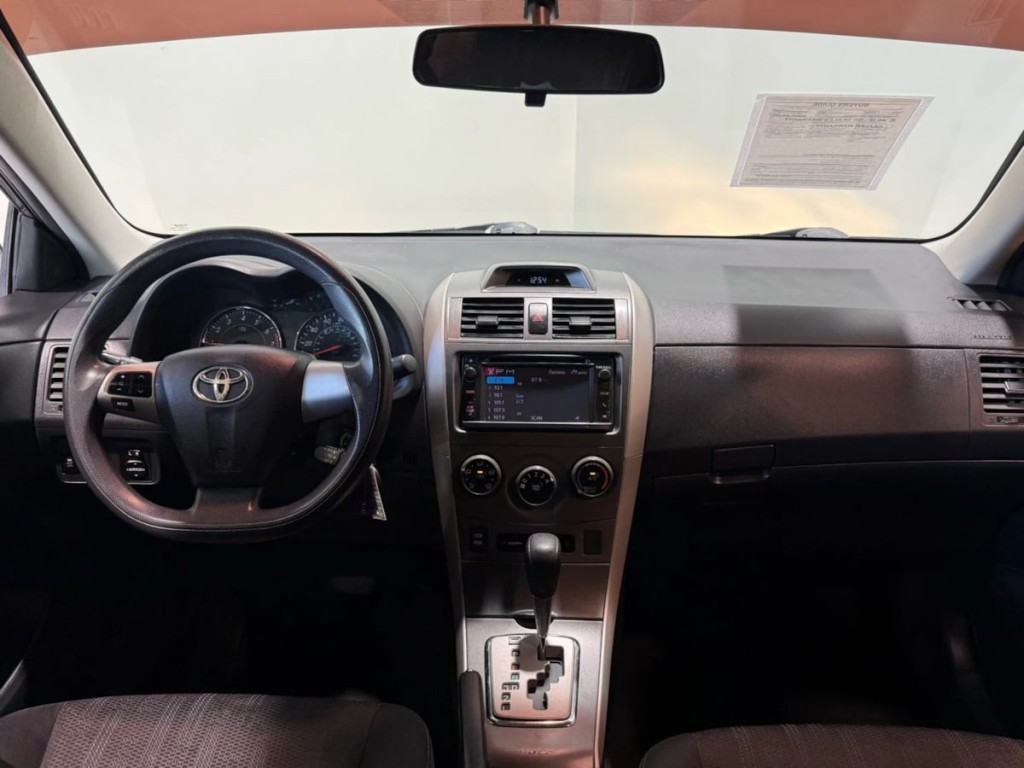 2013 Toyota Corolla Image 13