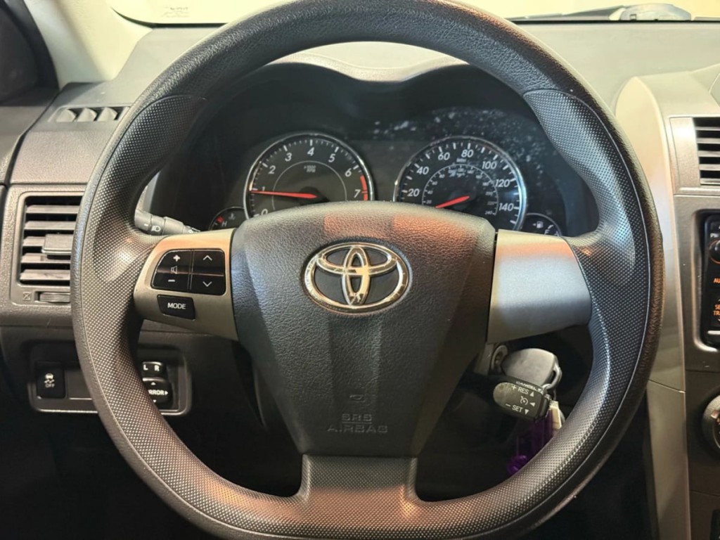 2013 Toyota Corolla Image 14
