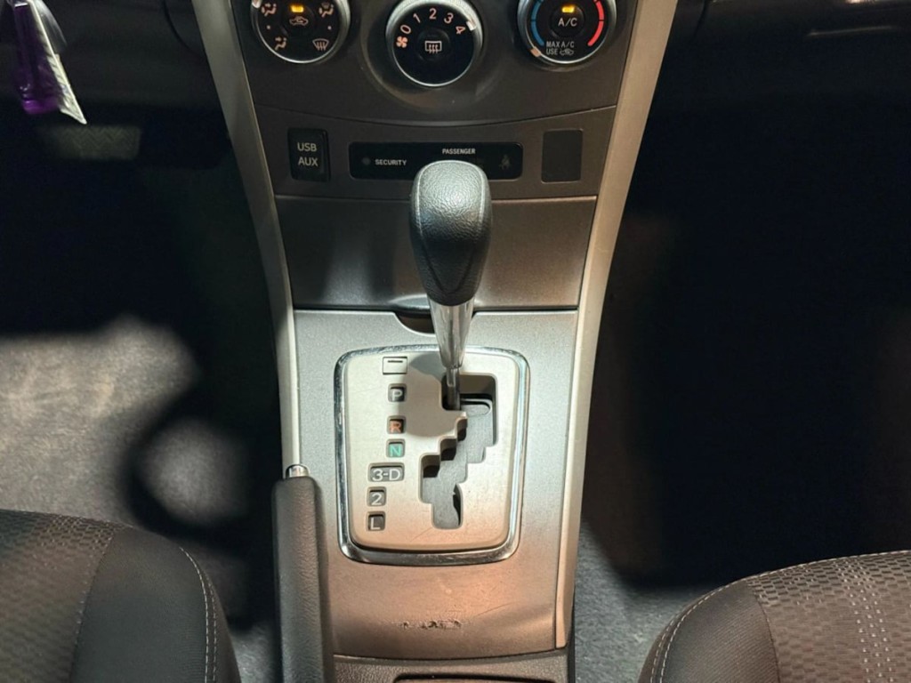 2013 Toyota Corolla Image 20
