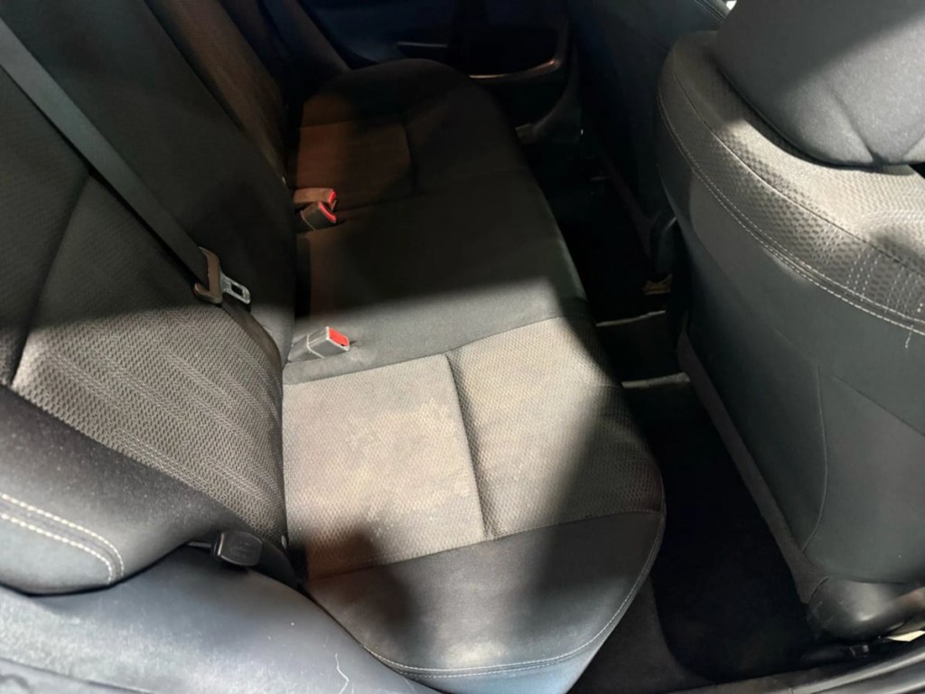 2013 Toyota Corolla Image 29