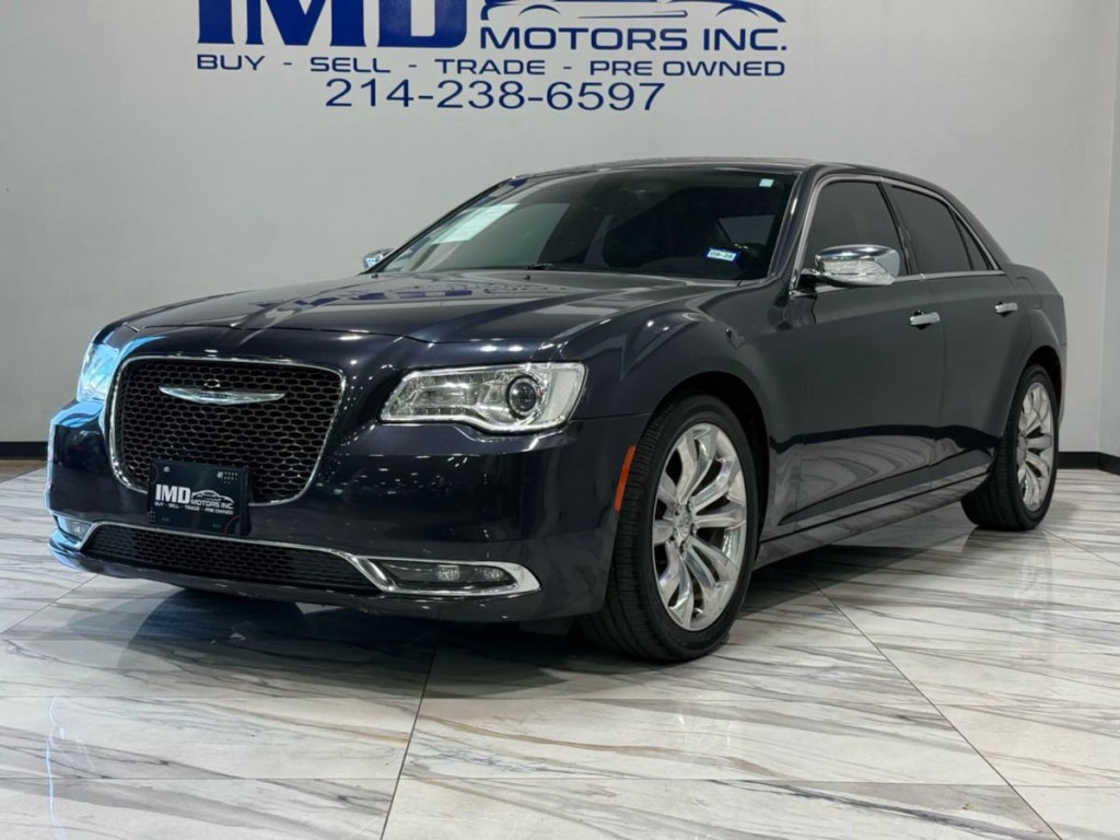 2016 Chrysler 300 Image 2