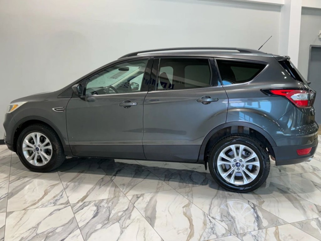 2018 Ford Escape Image 9