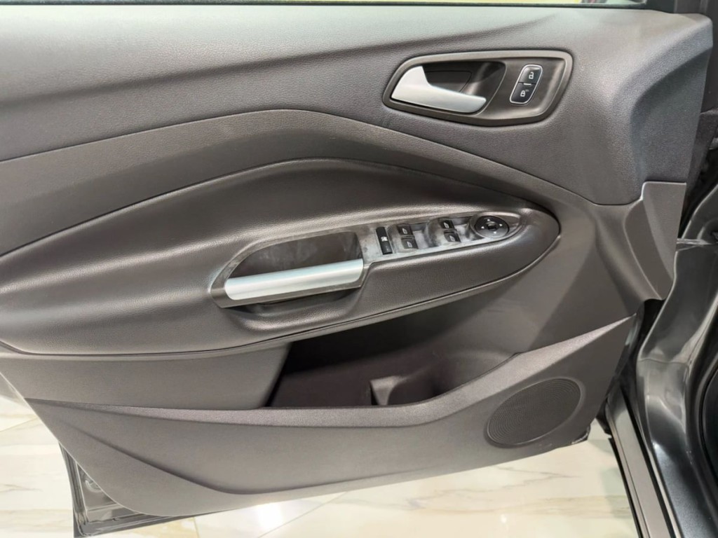 2018 Ford Escape Image 10