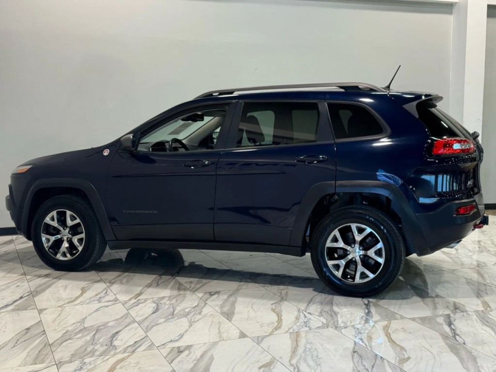 2015 Jeep Cherokee Image 9