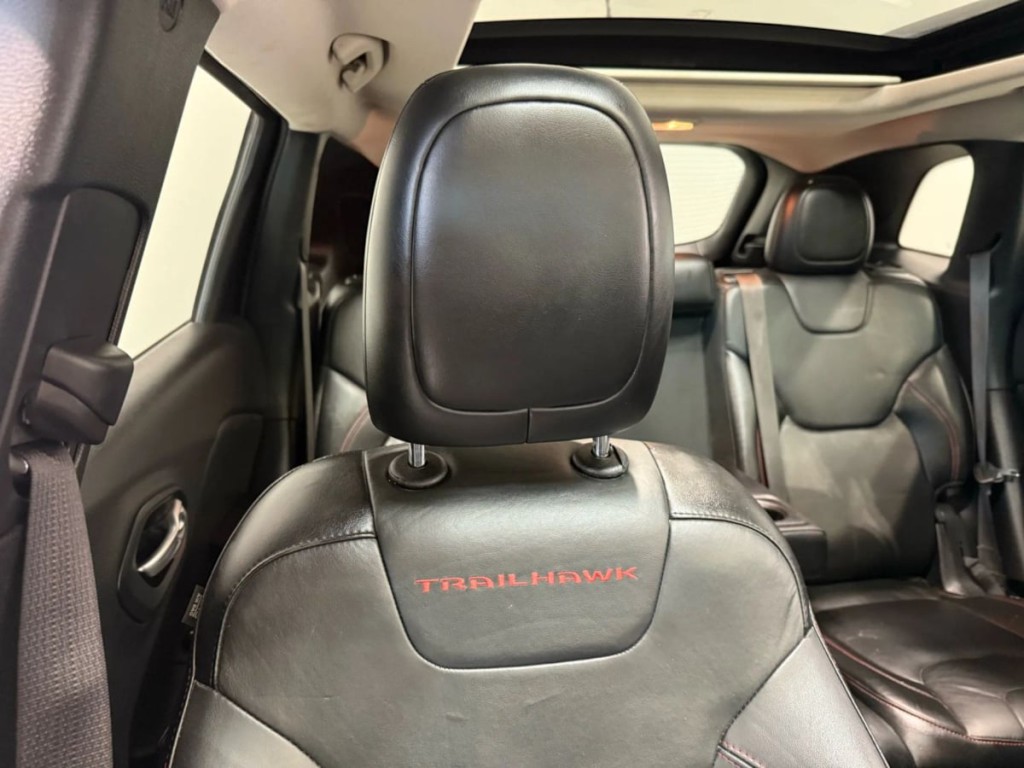 2015 Jeep Cherokee Image 29
