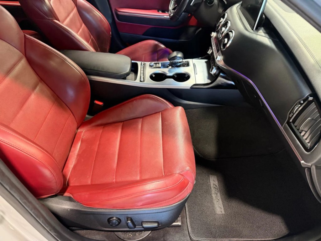 2020 Kia Stinger Image 29