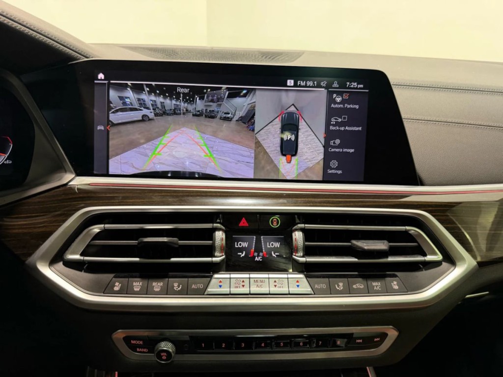 2021 BMW X5 Image 19